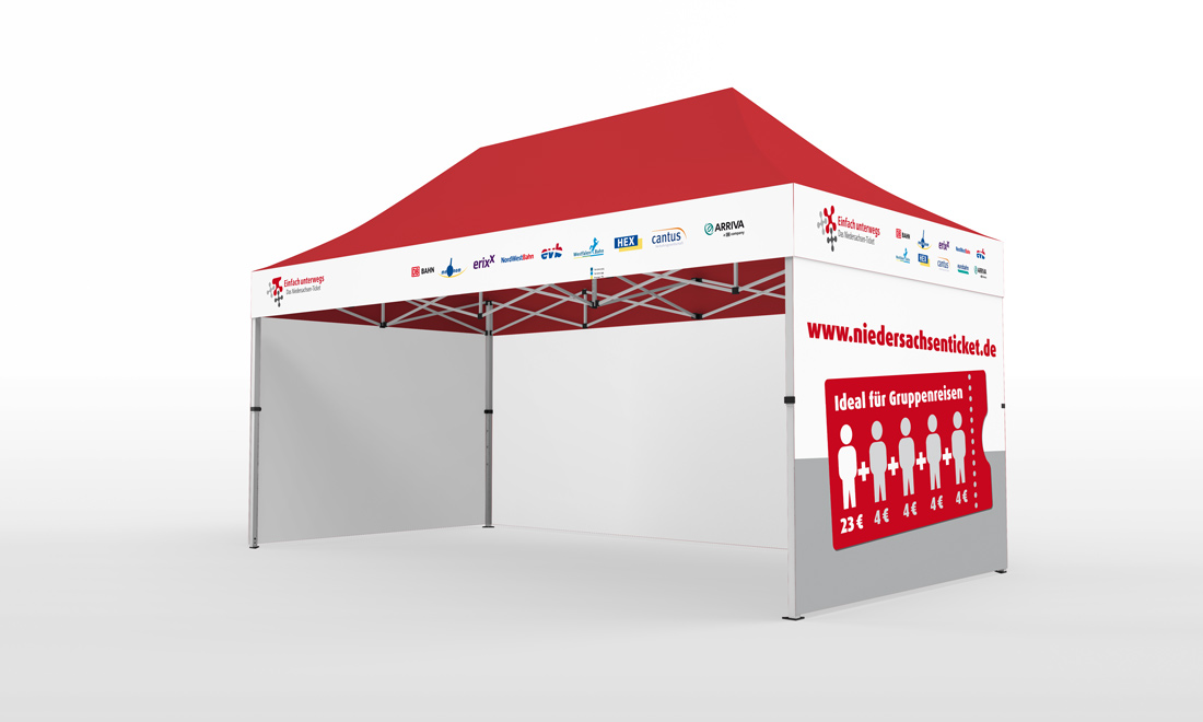 2x4 mit Firmen-Logo mit Seitenteilen