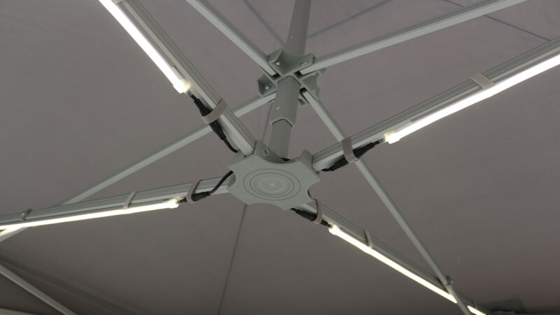 LED Licht nachrüsten im Faltpavillon