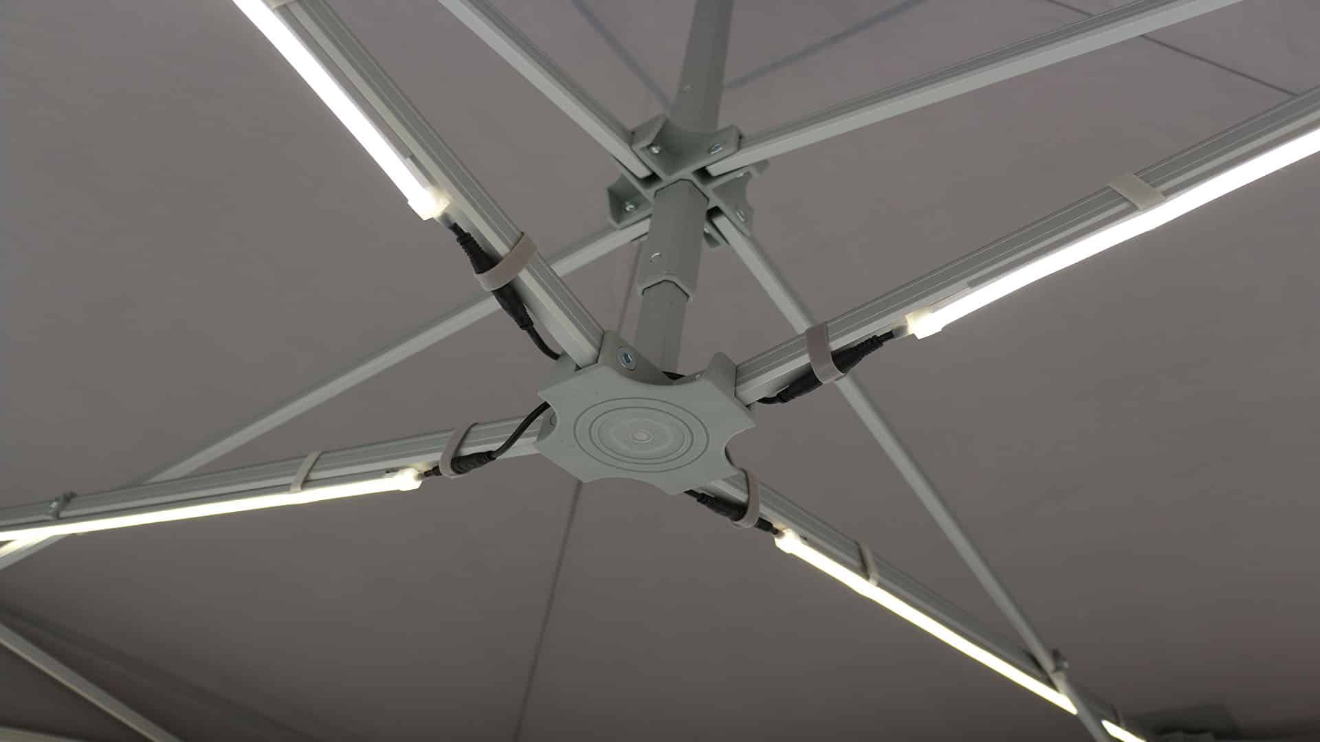 Faltpavillon  Extras: Zubehör LED Licht nachrüsten im Faltpavillon