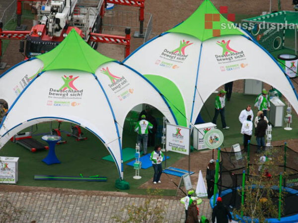 Kuppel-Pavillon DOME bei Deutschland bewegt sich Tour, Swiss Display Hamburg