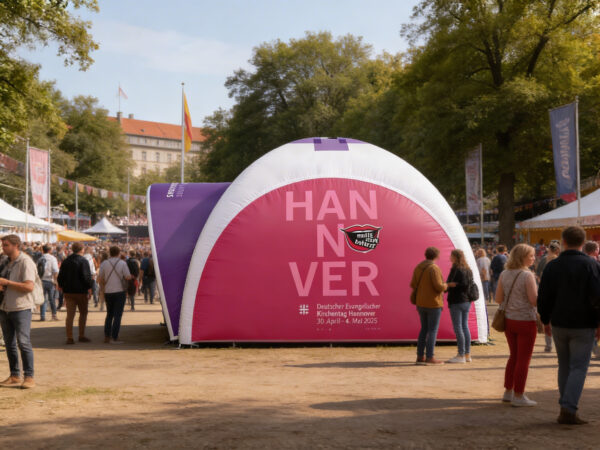Aufblasbarer Pavillon 5x5m bei Outdoor-Event – Swiss Display Hamburg